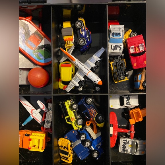 Huge BUNDLE (20+ items) Micro Machines - Picture 4 of 8